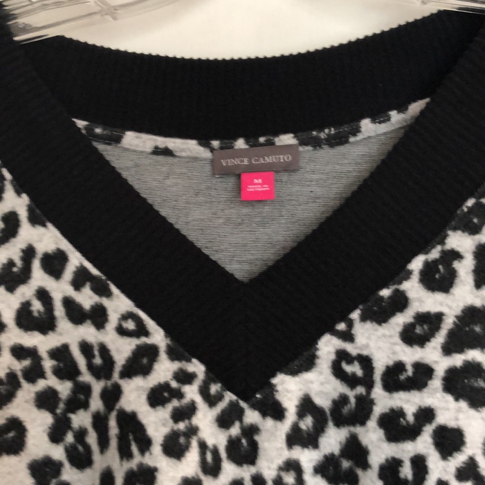 Sweater - Picture 2 of 5